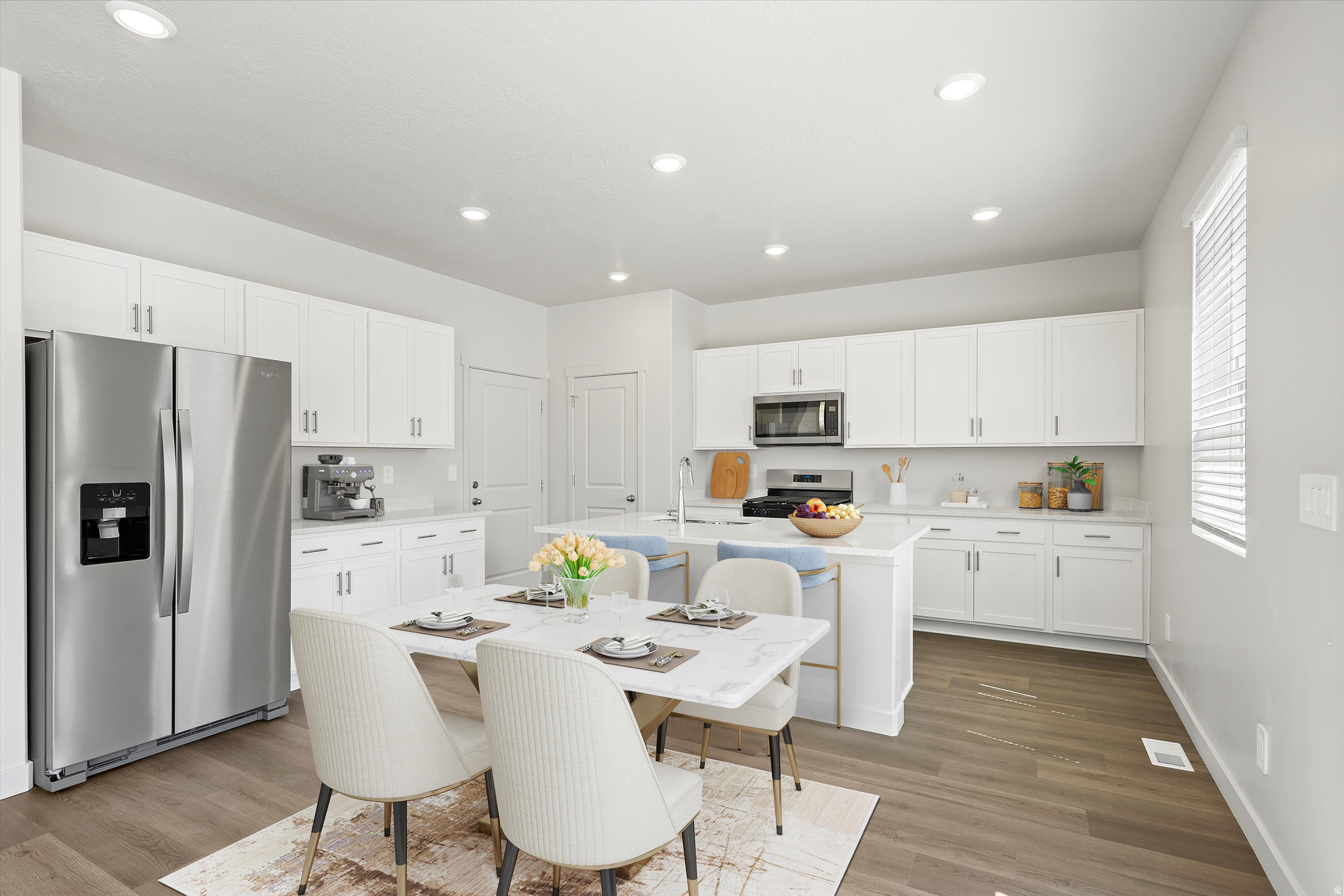 VISTA MEADOWS - Residential