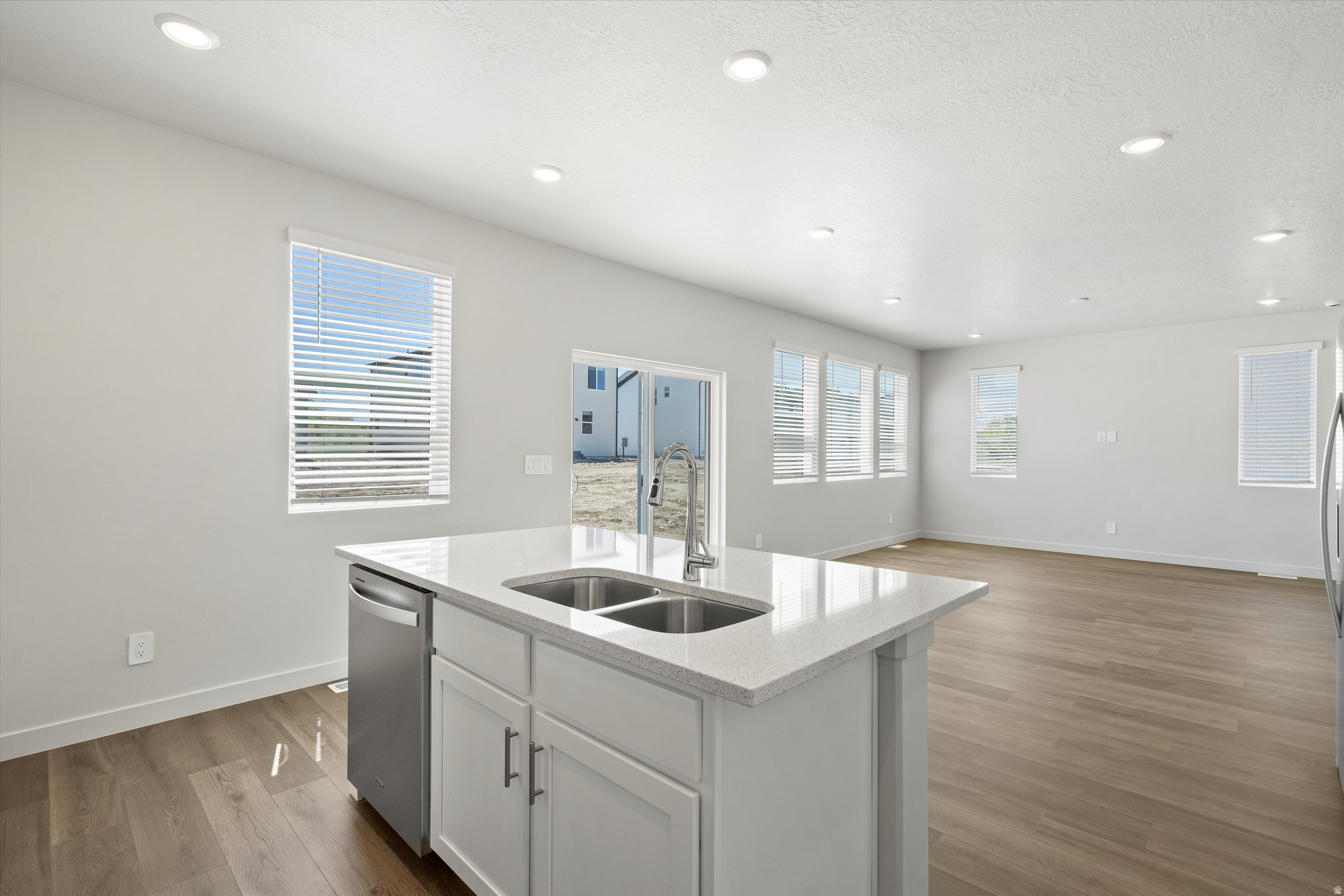 VISTA MEADOWS - Residential