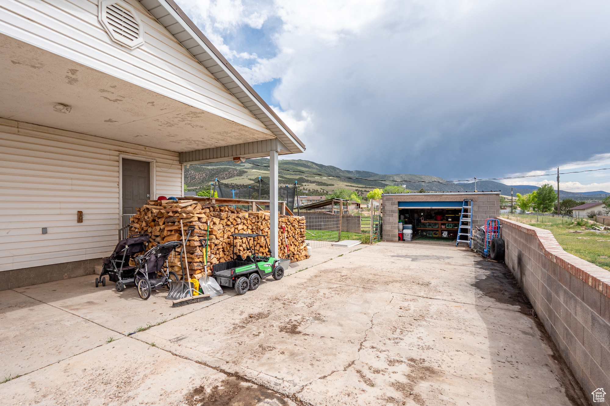 1790 E Homestead Blvd, Enoch, Utah image 32