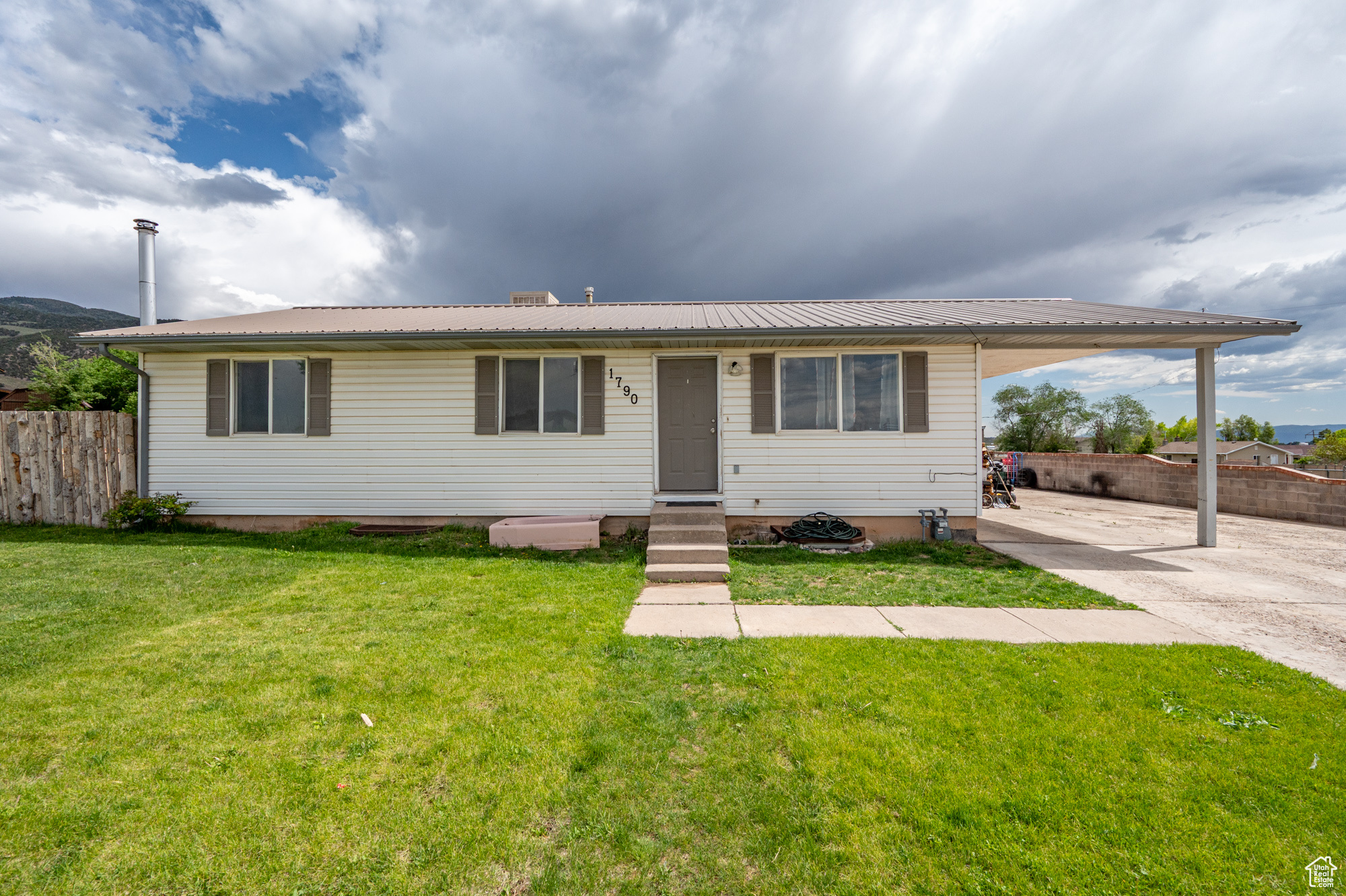 1790 E Homestead Blvd, Enoch, Utah image 1