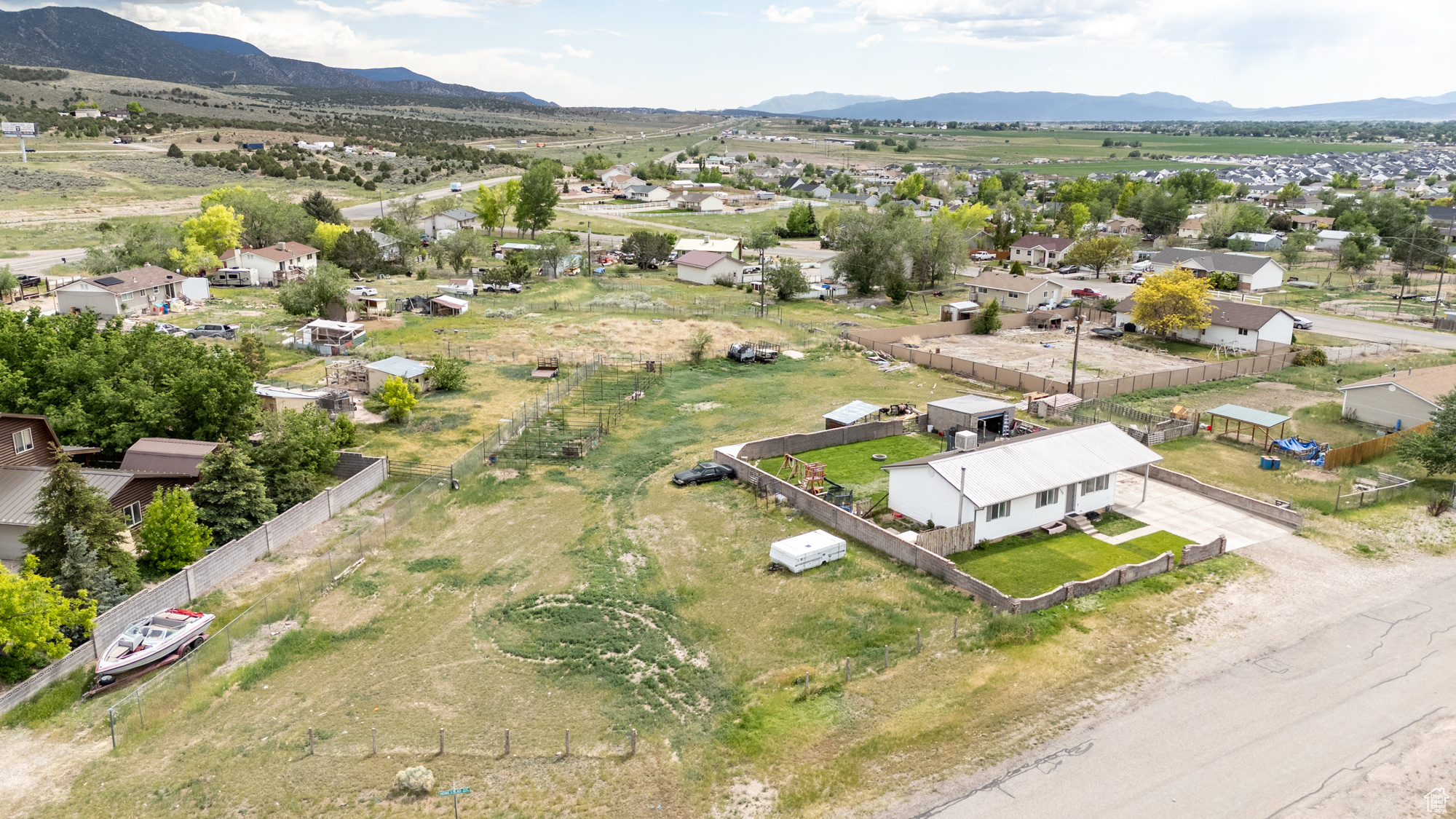 1790 E Homestead Blvd, Enoch, Utah image 44