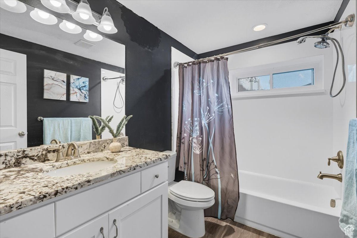 LINDSEY ESTATES - Residential