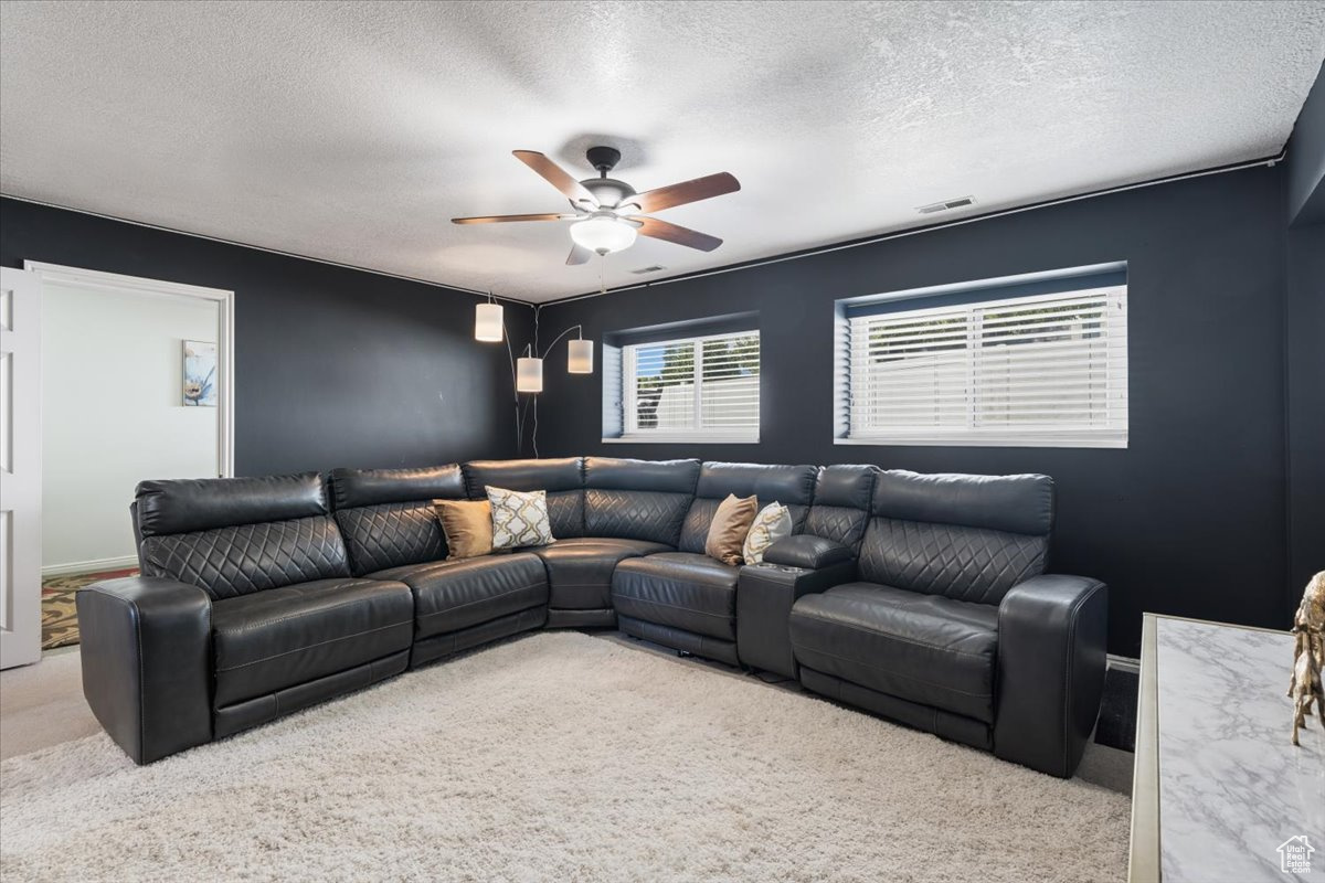 LINDSEY ESTATES - Residential