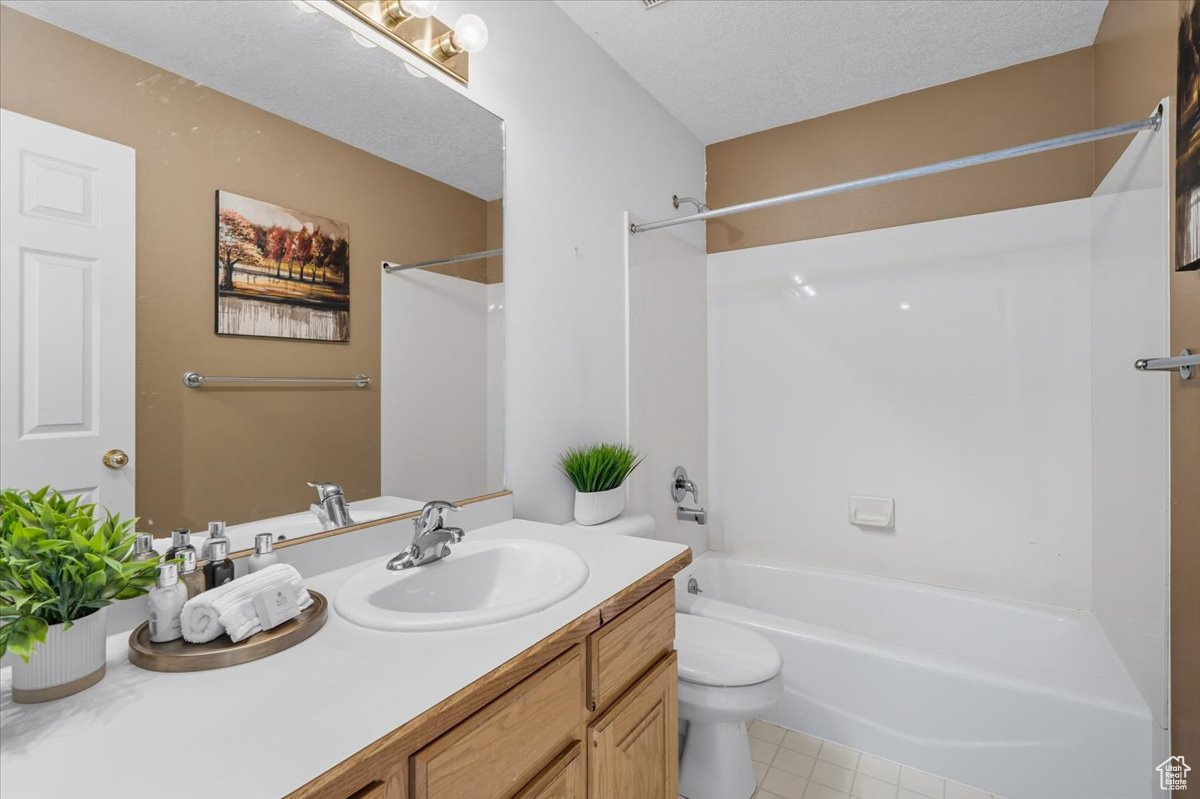 LINDSEY ESTATES - Residential