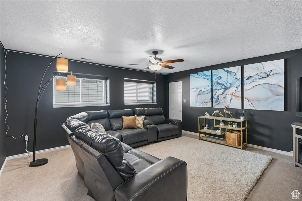 LINDSEY ESTATES - Residential