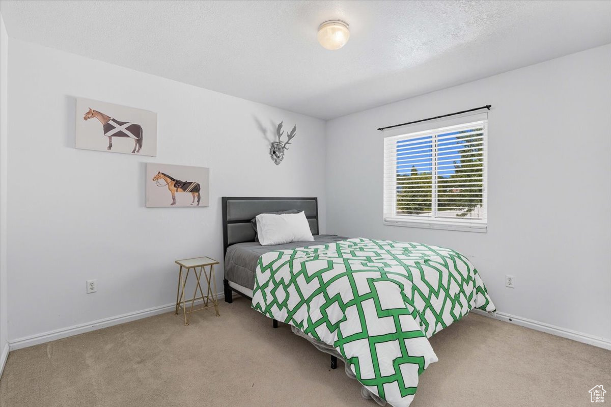 LINDSEY ESTATES - Residential