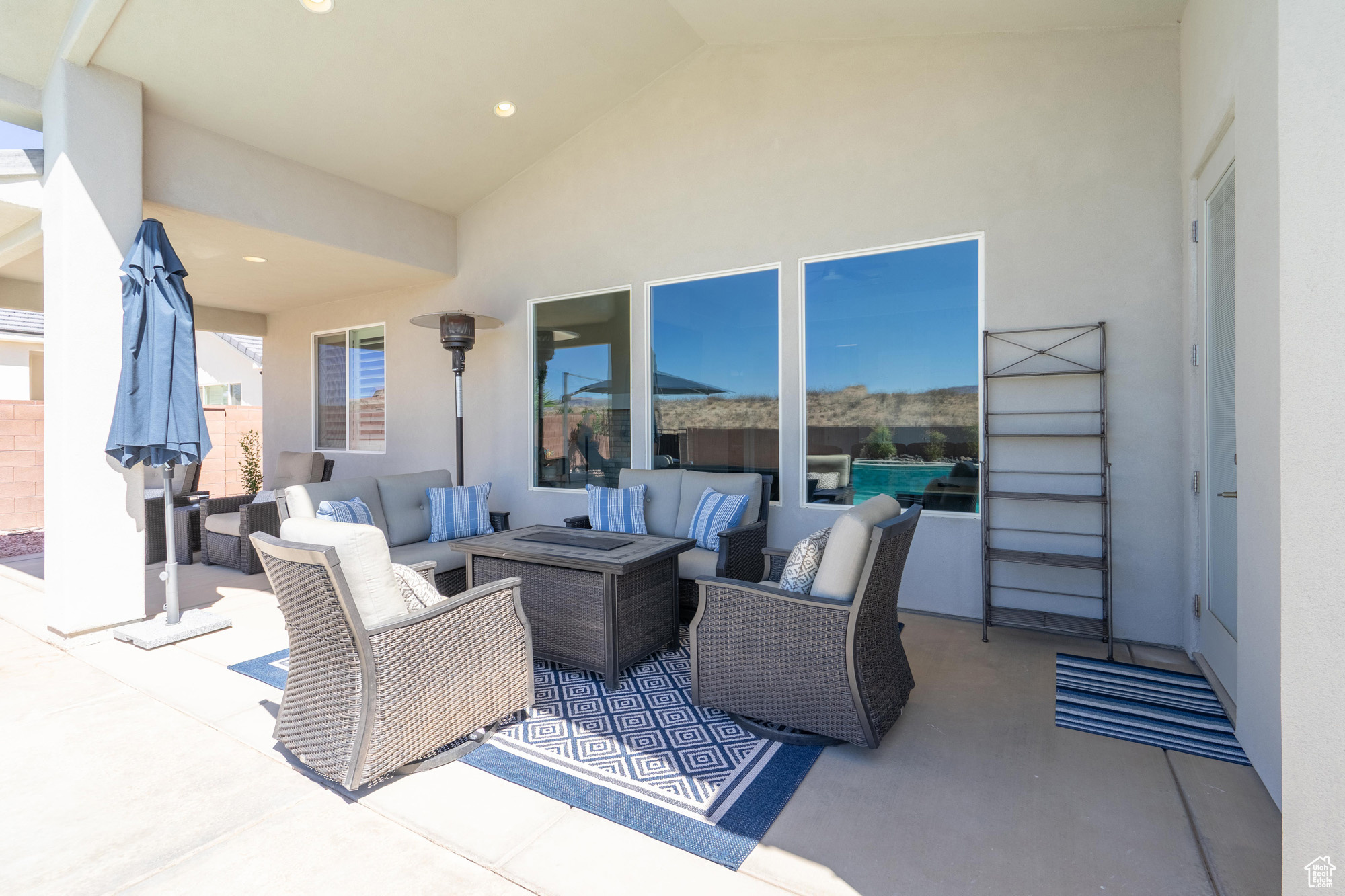 DESERT SOLACE - Residential