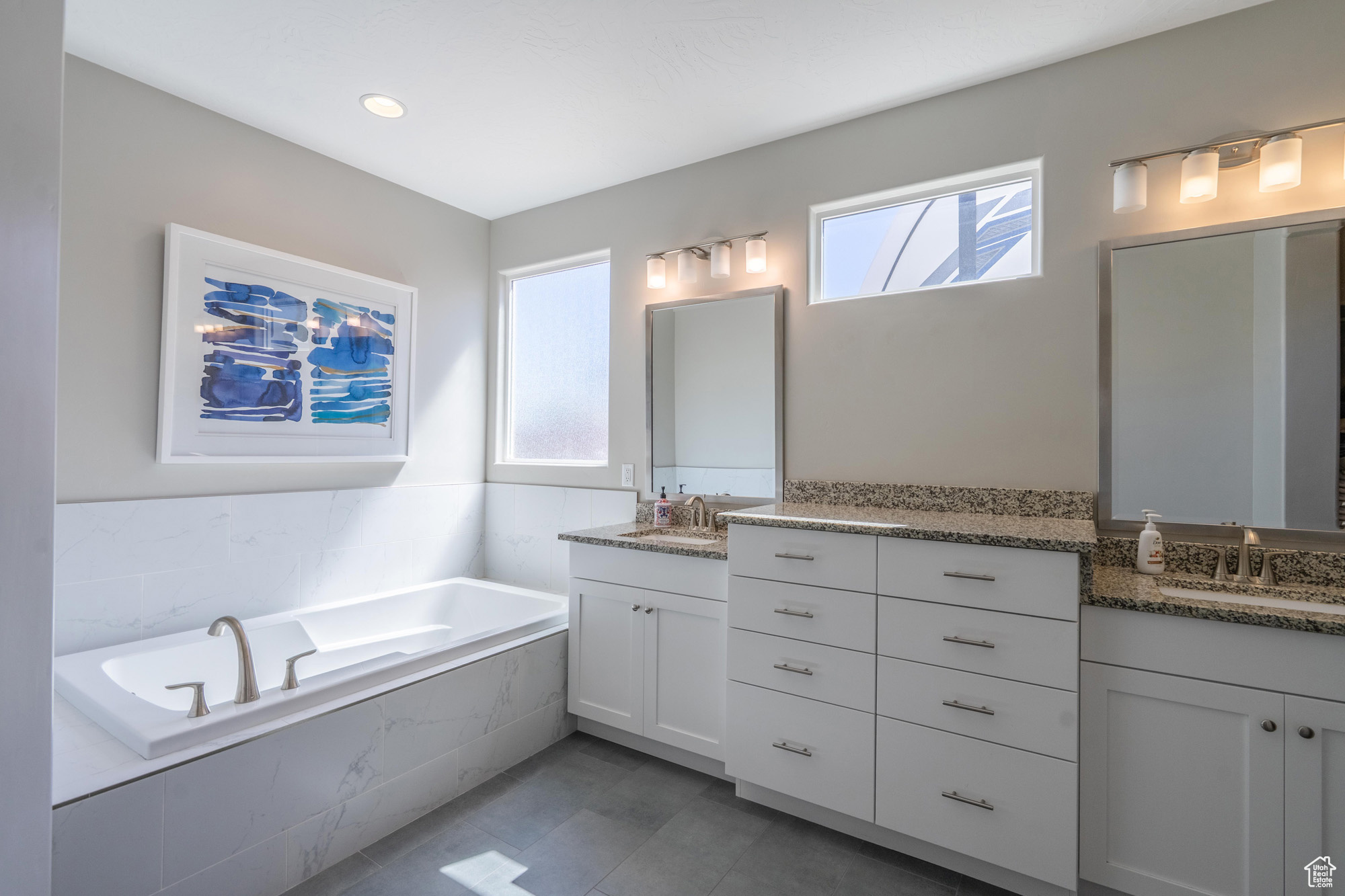 DESERT SOLACE - Residential