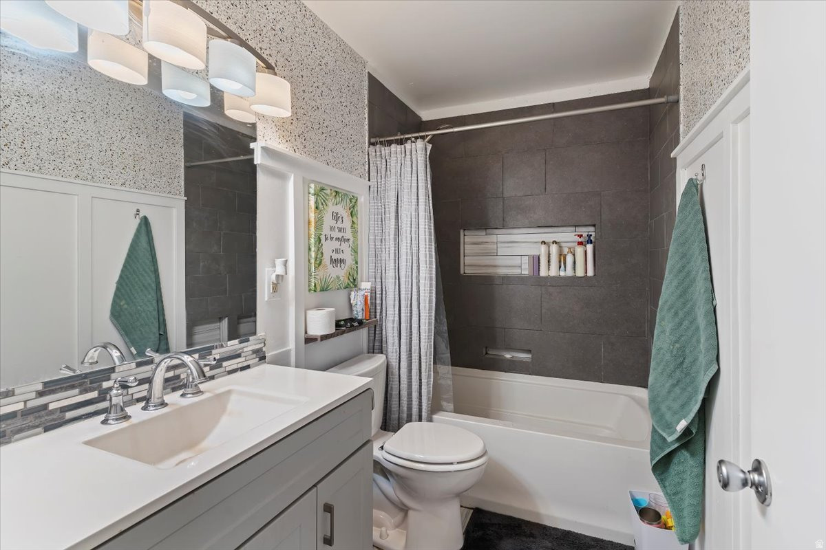 EL CENTRO - Residential