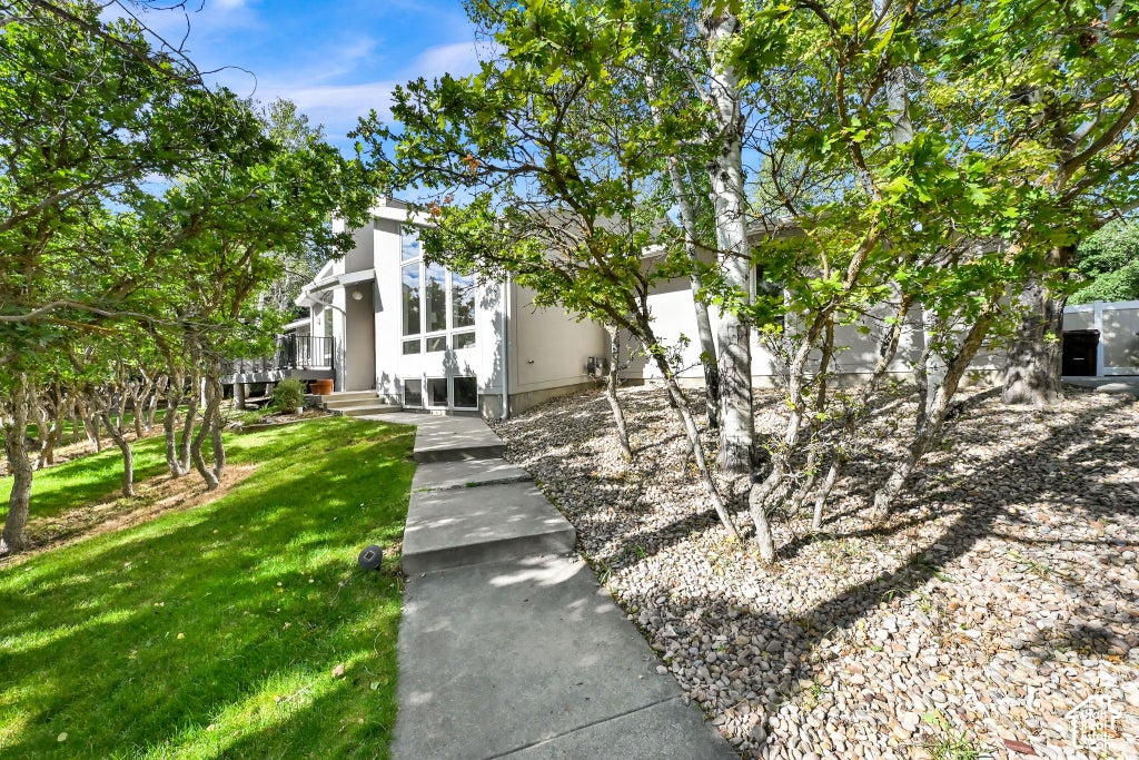 Photo of 366 S SCENIC DR, Alpine, UT 84004 (MLS # 2188268)