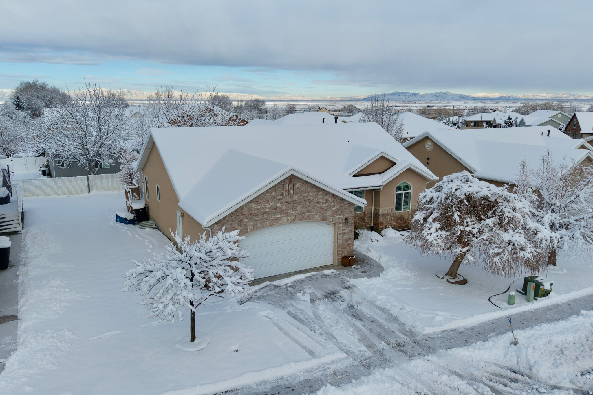 ROCKWELL ESTATES - Residential