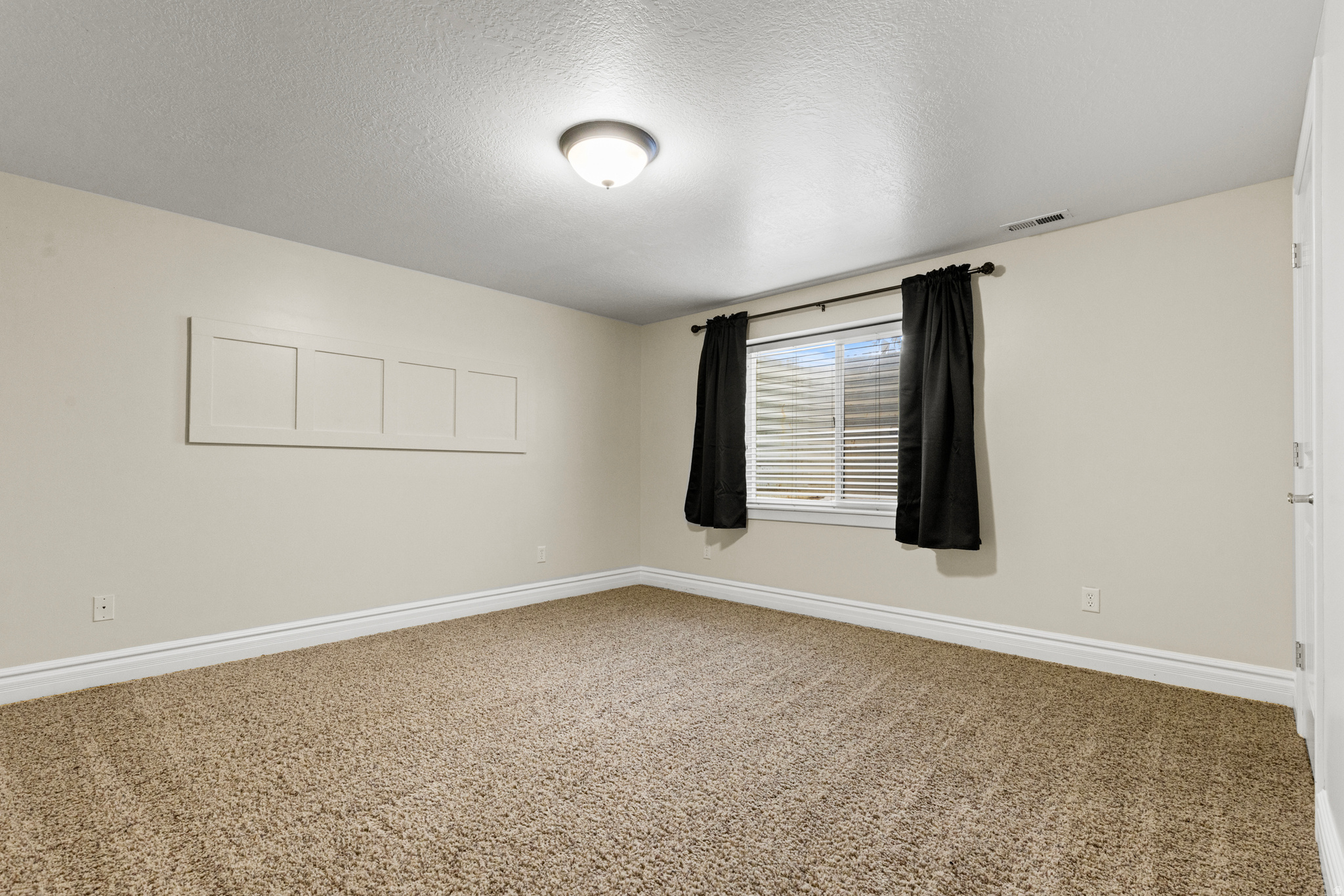 ROCKWELL ESTATES - Residential