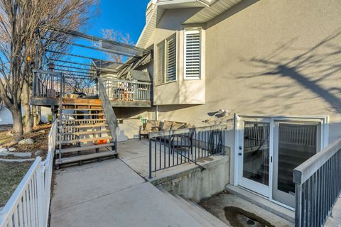 Tiny photo for 9162 S GLENN ABBEY WAY, Sandy, UT 84093 (MLS # 2134959)