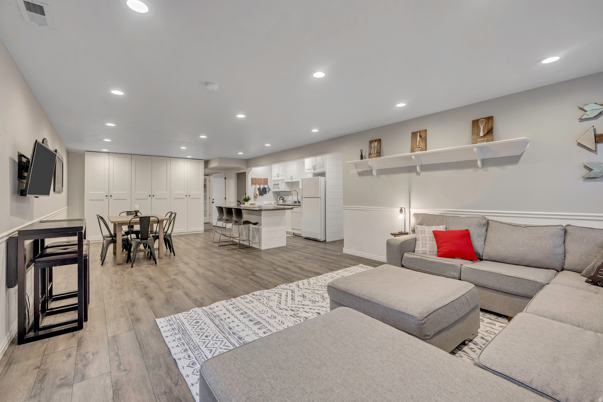 WILLOW CREEK CANYON - Residential