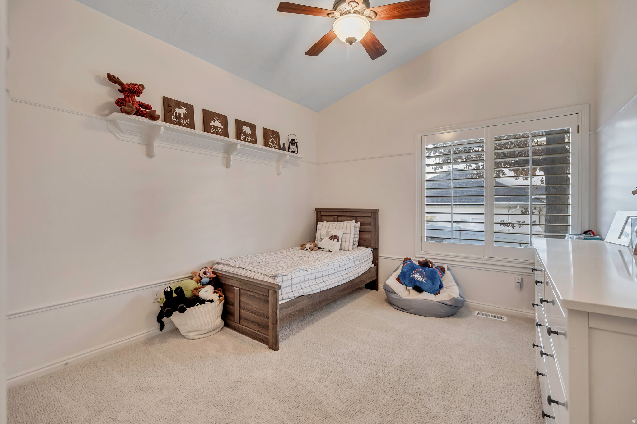 WILLOW CREEK CANYON - Residential