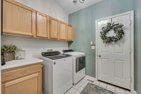 Tiny photo for 9162 S GLENN ABBEY WAY, Sandy, UT 84093 (MLS # 2134959)