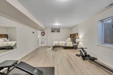Tiny photo for 9162 S GLENN ABBEY WAY, Sandy, UT 84093 (MLS # 2134959)