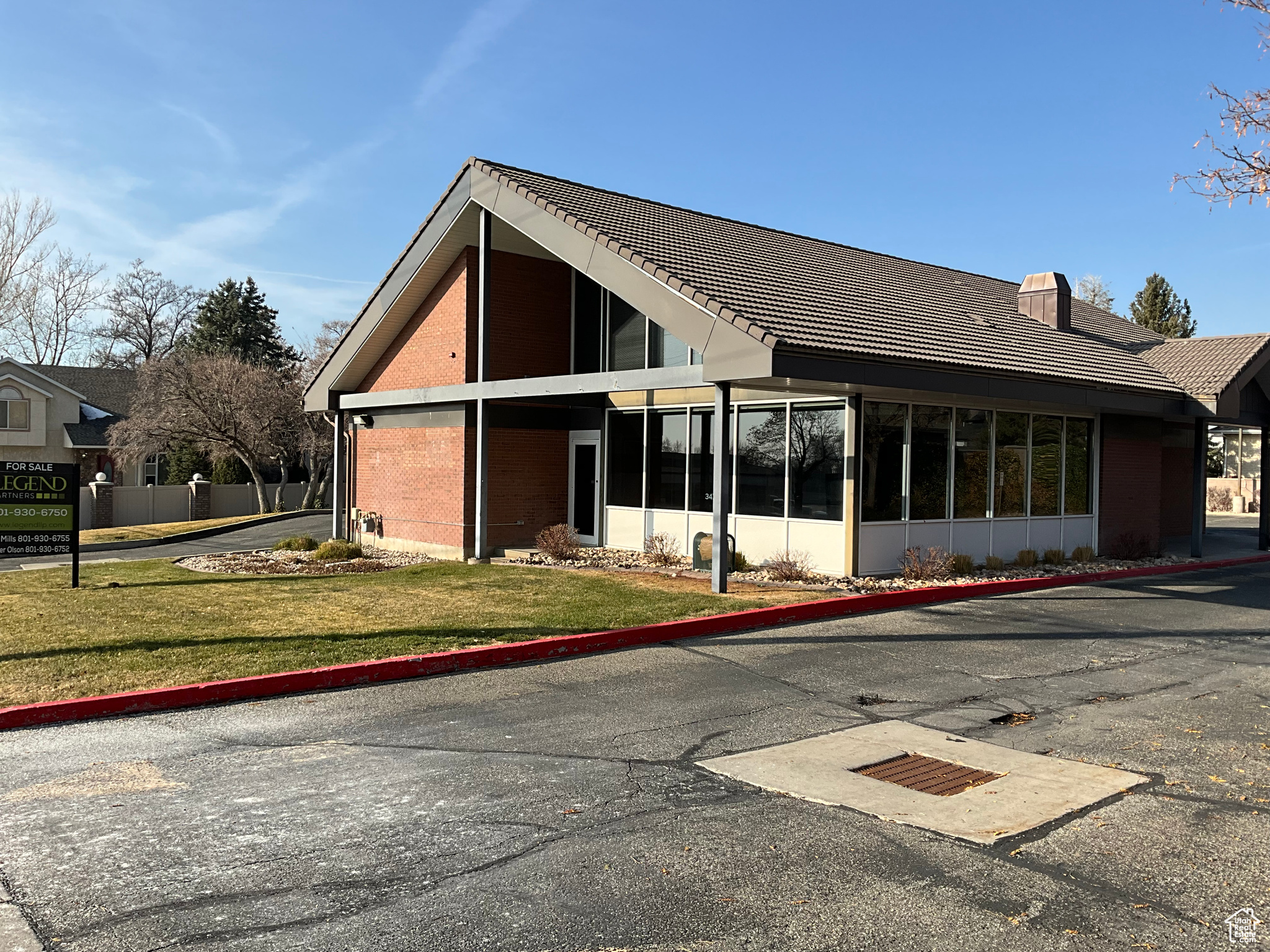 Conveniently located near the mouth of Big Cottonwood Canyon, with a high traffic count on Bengal Blvd, across from the Smith's shopping center.  The property is a former Well Fargo Bank building with drive up access.  The property can facilitate many uses with the exception of a financial services company of any kind (deed restricted).  Open floor plan, service counter, breakroom, bathrooms and drive-up window.  Lease suggested in 2-year increments, NNN lease.  Owner/Agent.  The property is vacant please call Cynthia to view the property at (801) 694-0138.