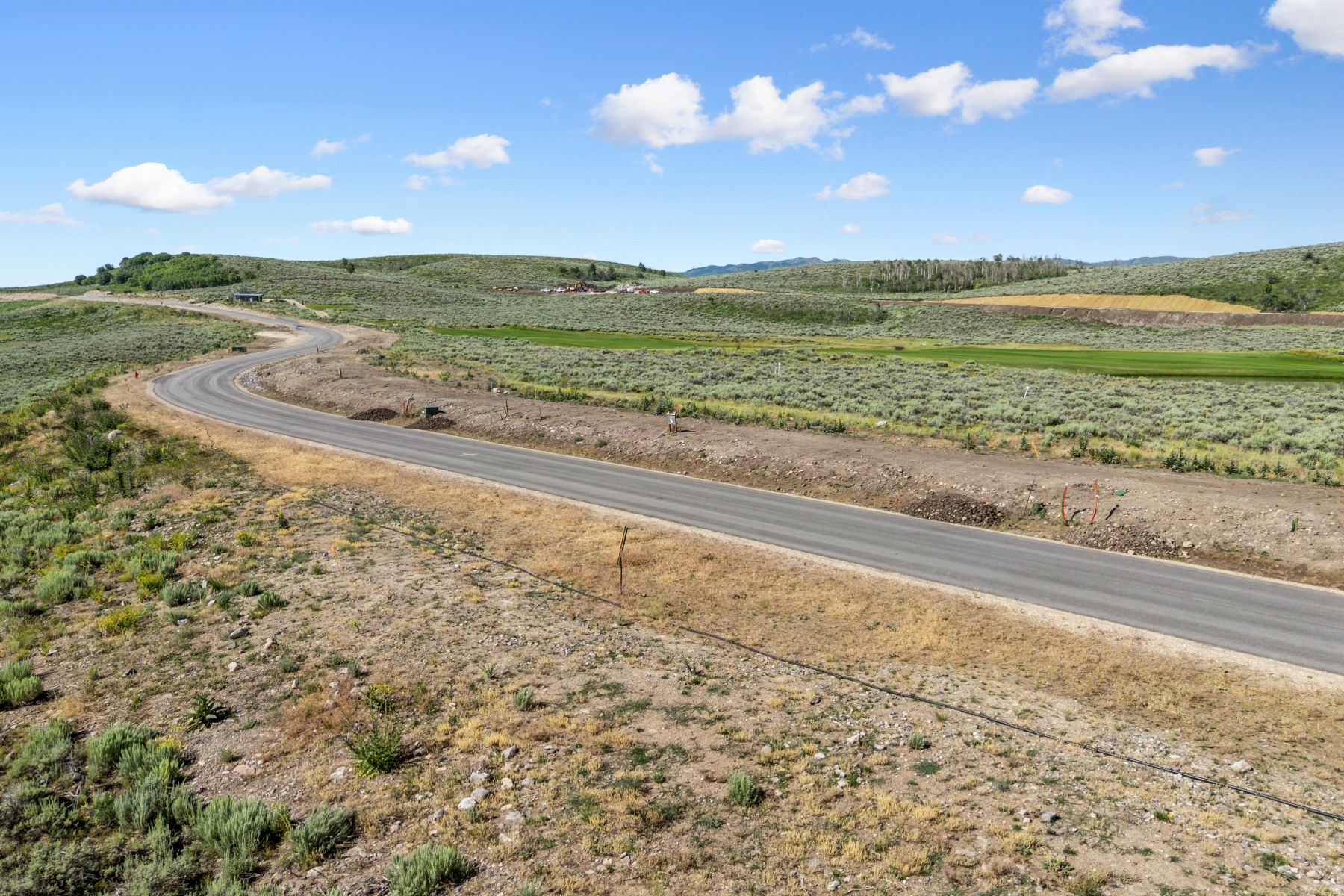 LINKS EDGE - Residential