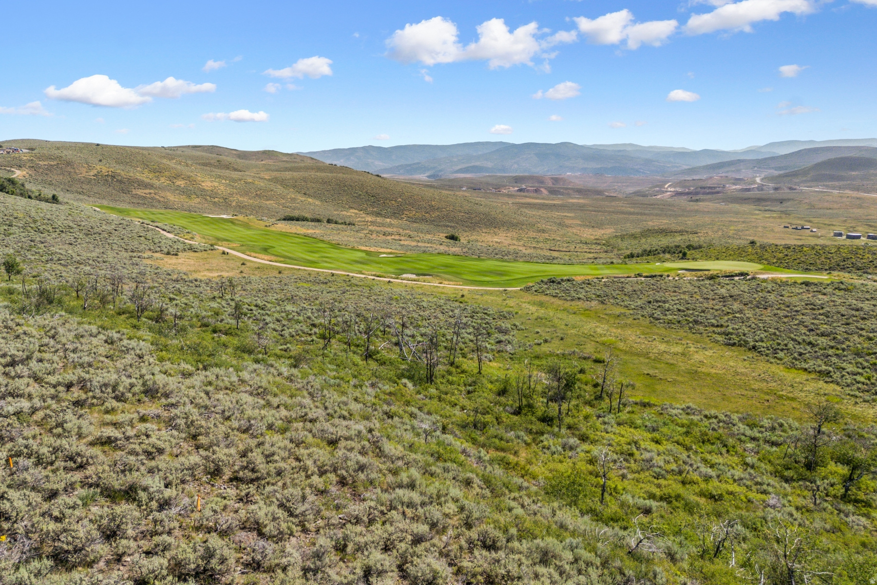 LINKS EDGE - Residential