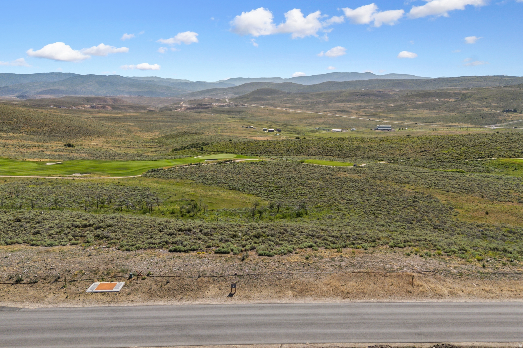 LINKS EDGE - Residential