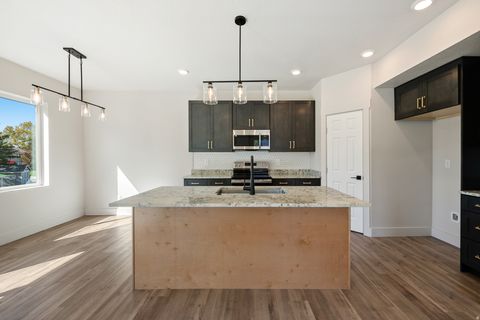 Tiny photo for 529 N HAVEN DR, Mapleton, UT 84664 (MLS # 2127594)