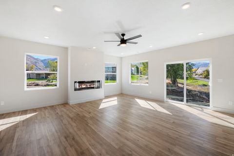Tiny photo for 529 N HAVEN DR, Mapleton, UT 84664 (MLS # 2127594)
