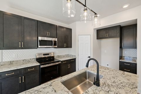 Tiny photo for 529 N HAVEN DR, Mapleton, UT 84664 (MLS # 2127594)