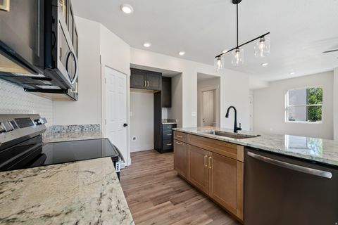 Tiny photo for 529 N HAVEN DR, Mapleton, UT 84664 (MLS # 2127594)