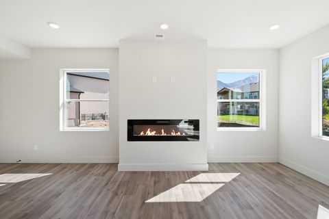 Tiny photo for 529 N HAVEN DR, Mapleton, UT 84664 (MLS # 2127594)