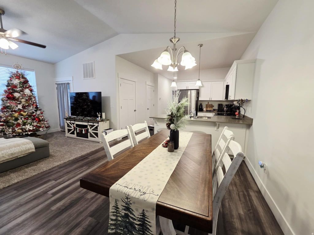 Photo of 1787 N FESTIVE WAY #301, Saratoga Springs, UT 84045 (MLS # 2124004)