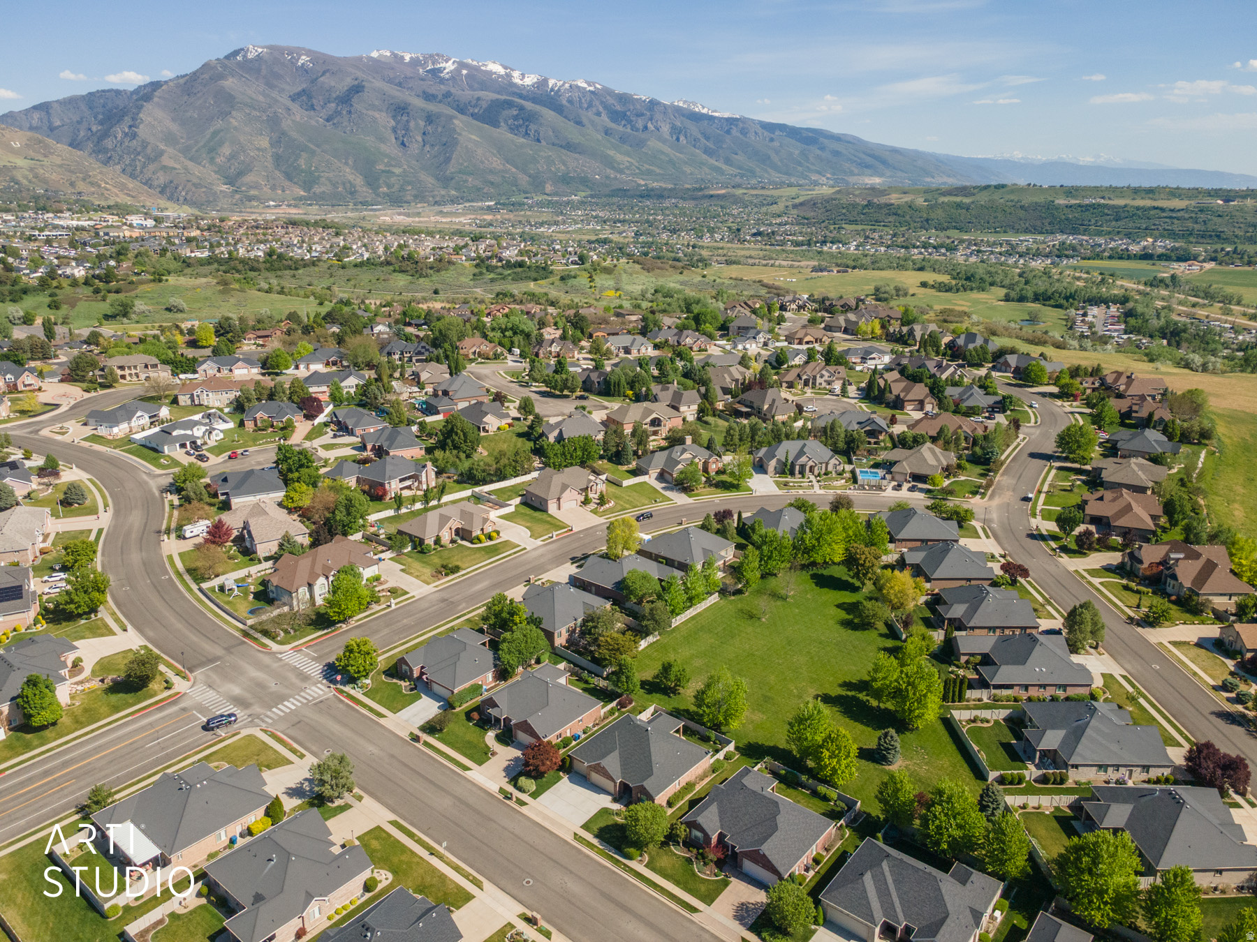 STONERIDGE AT PLEASANT VALLEY - Residential