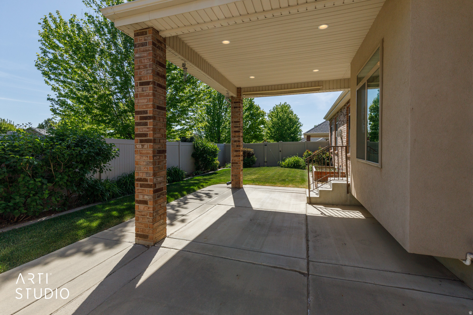 STONERIDGE AT PLEASANT VALLEY - Residential