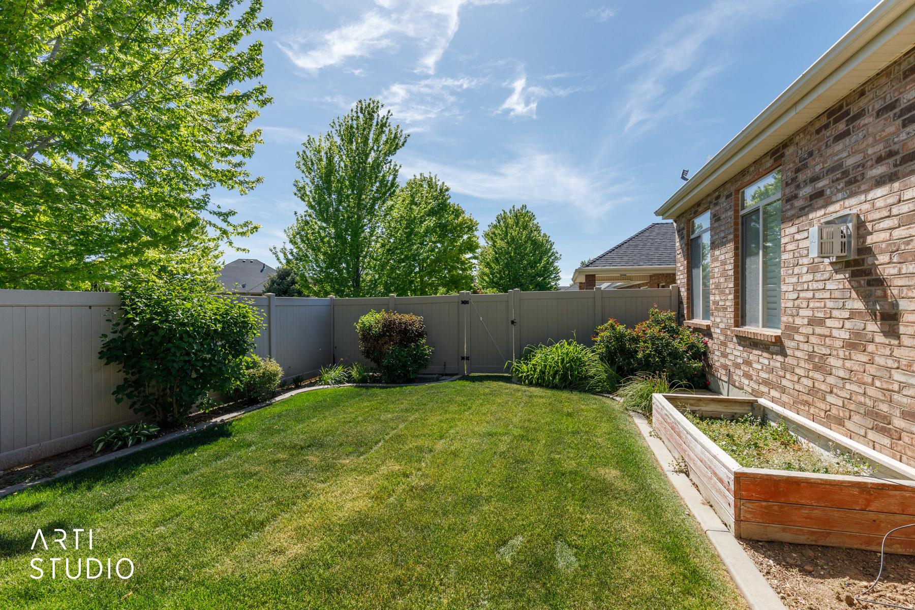 STONERIDGE AT PLEASANT VALLEY - Residential
