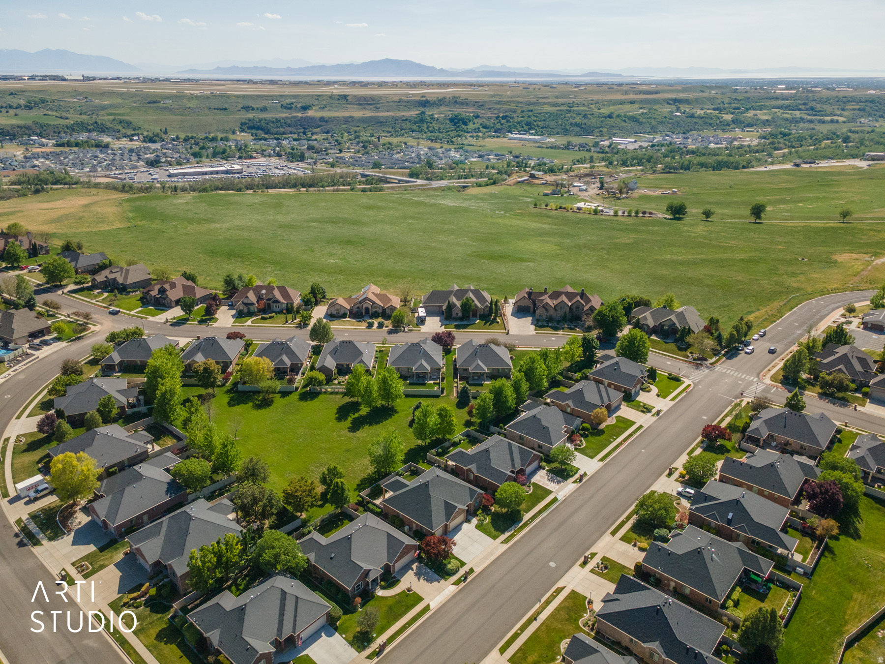 STONERIDGE AT PLEASANT VALLEY - Residential
