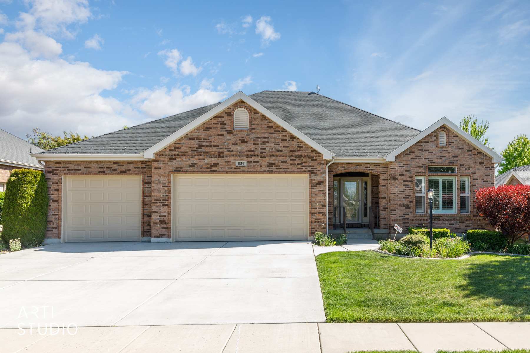 STONERIDGE AT PLEASANT VALLEY - Residential