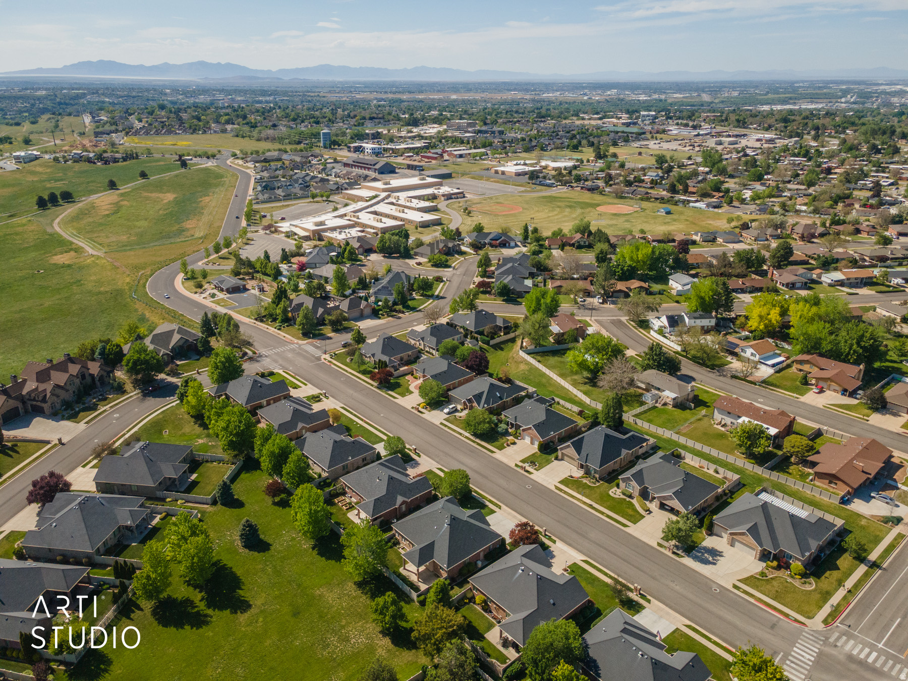 STONERIDGE AT PLEASANT VALLEY - Residential