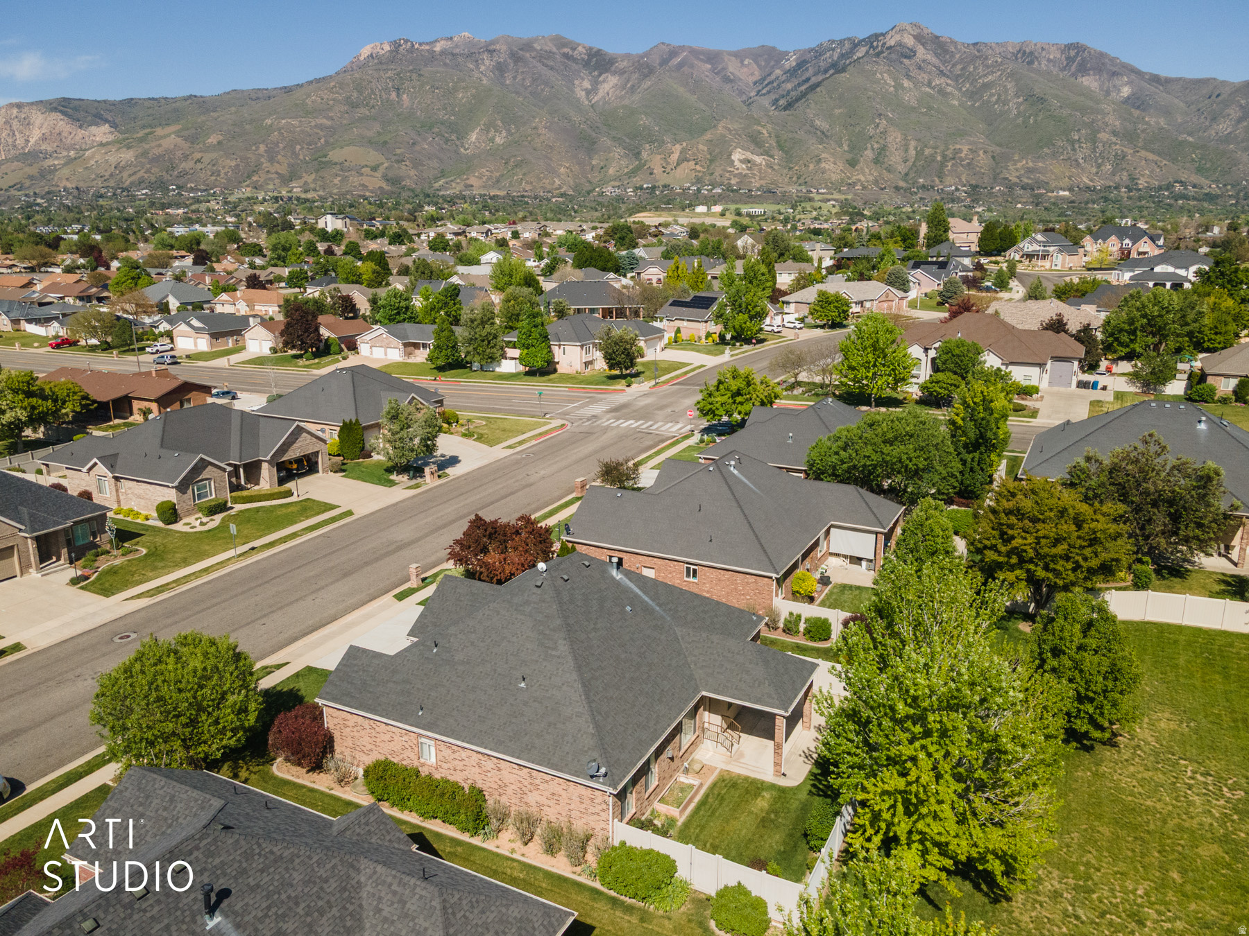 STONERIDGE AT PLEASANT VALLEY - Residential