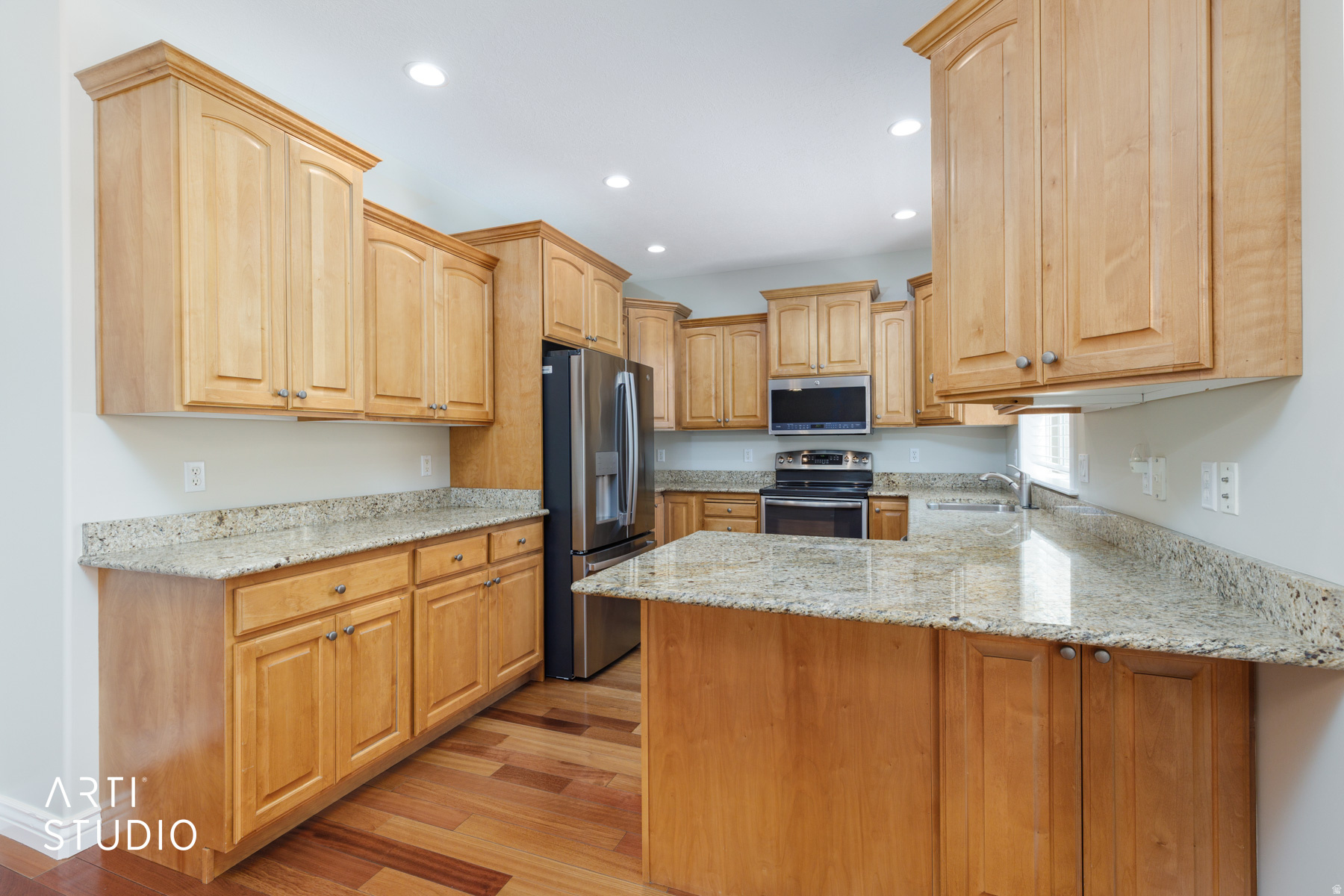 STONERIDGE AT PLEASANT VALLEY - Residential