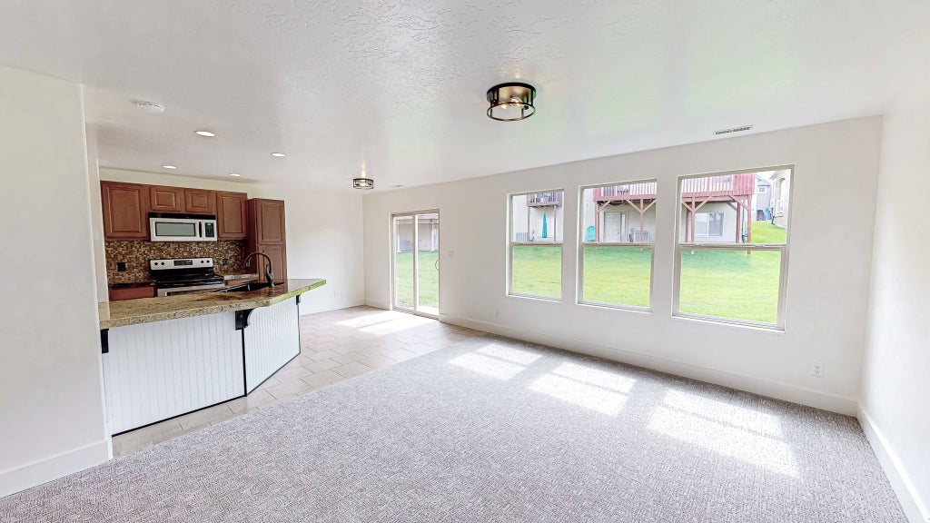 Photo of 1226 LILY PAD DR, Spanish Fork, UT 84660 (MLS # 2178124)