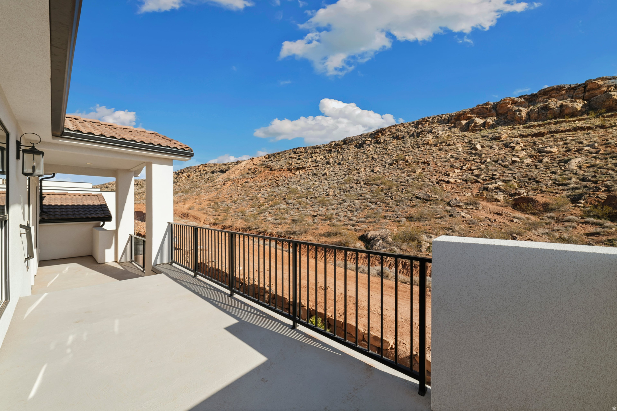 TEAKWOOD 6 - Residential