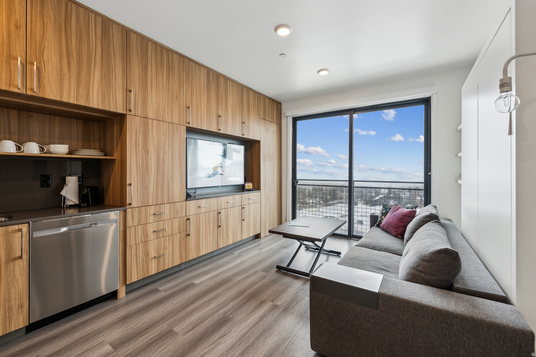 CANYON HAUS/ YOTEL - Residential