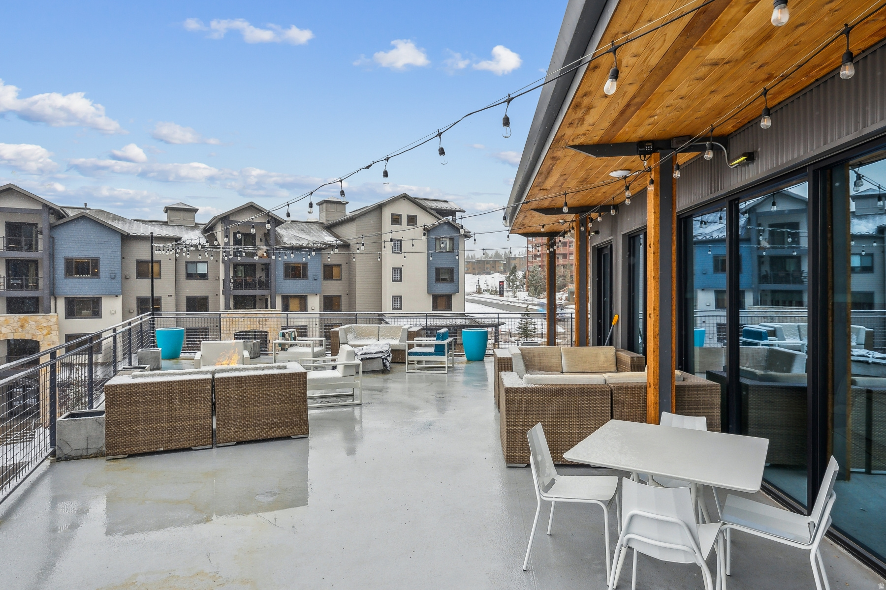 CANYON HAUS/ YOTEL - Residential