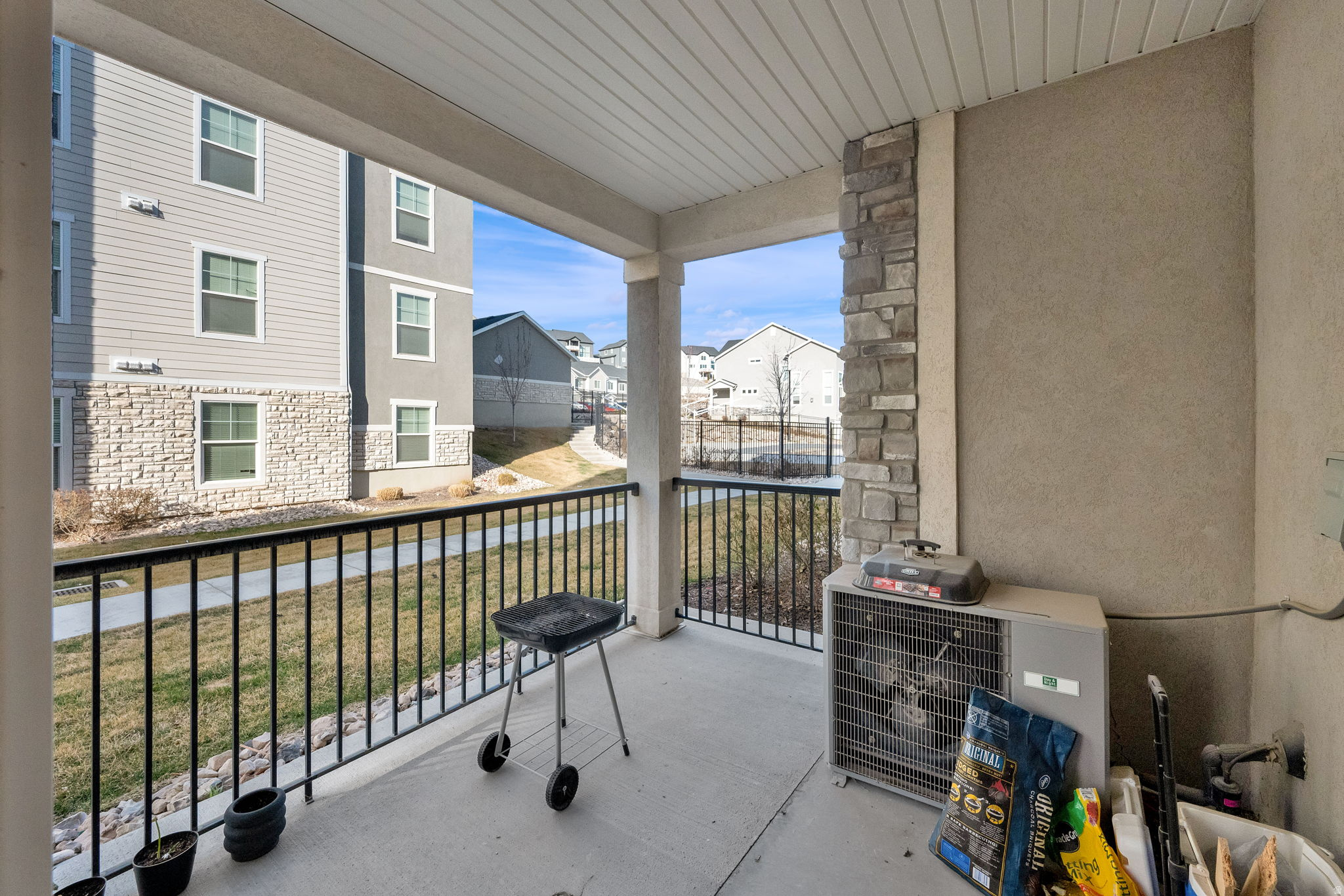 QUAILHILL - Residential