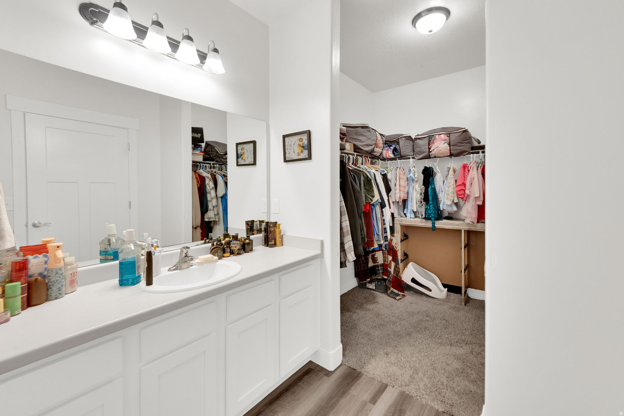 QUAILHILL - Residential