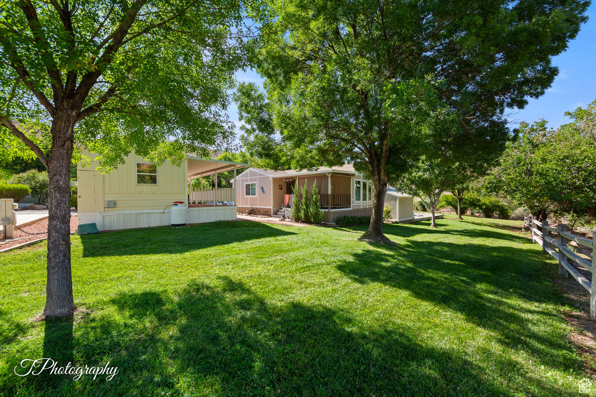 HARRISBURG LAKESIDE ESTATES - Residential