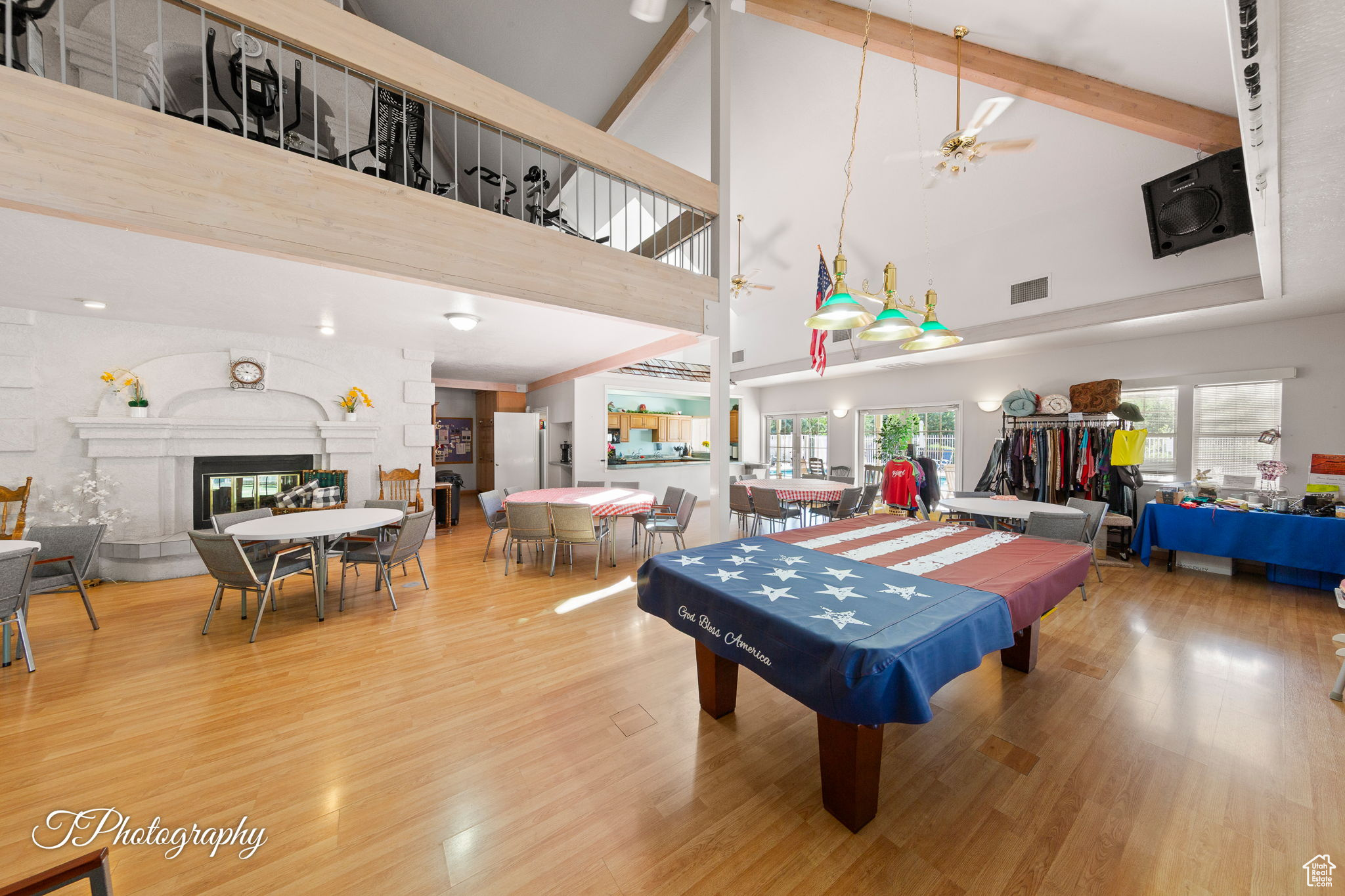 HARRISBURG LAKESIDE ESTATES - Residential