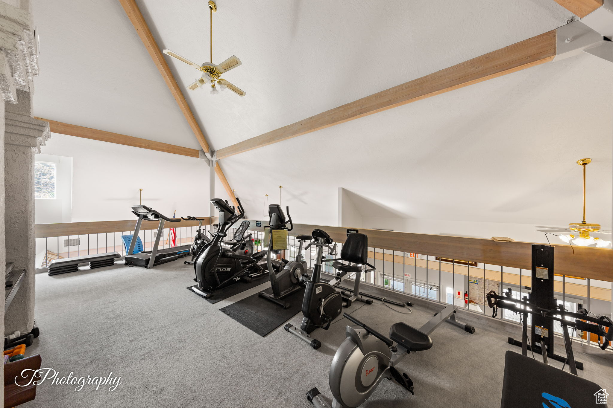 HARRISBURG LAKESIDE ESTATES - Residential