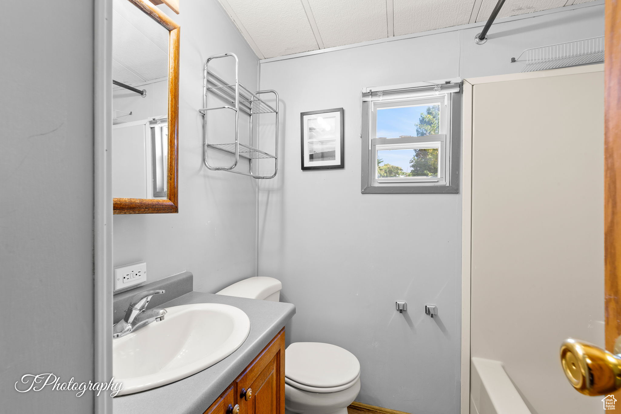 HARRISBURG LAKESIDE ESTATES - Residential