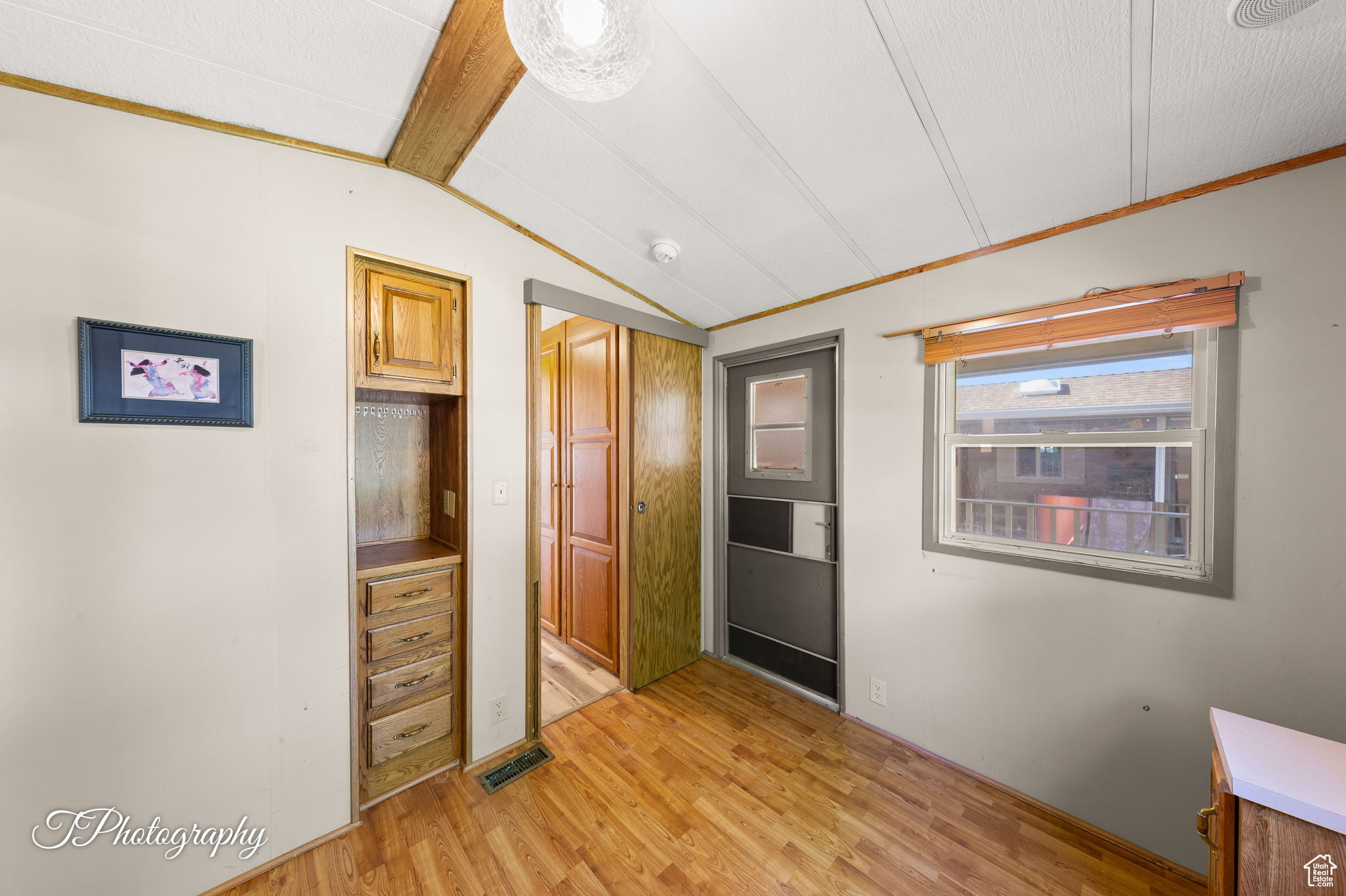 HARRISBURG LAKESIDE ESTATES - Residential